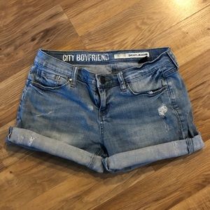 DKNY short jeans